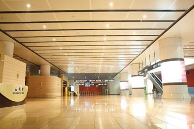 室内勾搭铝天花板